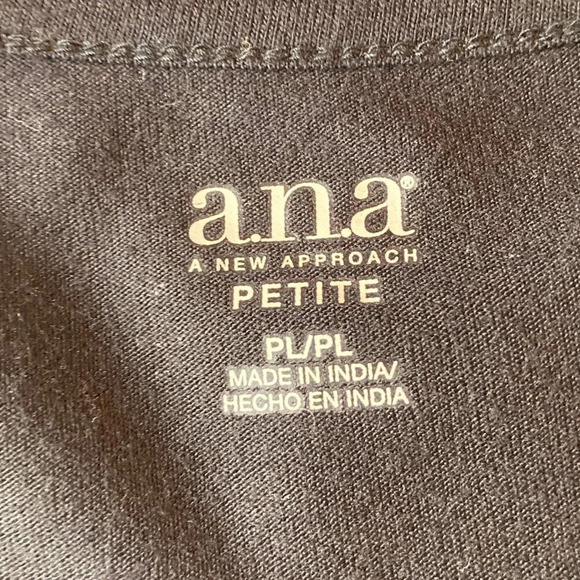 a.n.a Black T-shirt With Beaded Jeweled Collar, Size Petite Large, New With Tags - Picture 2 of 13